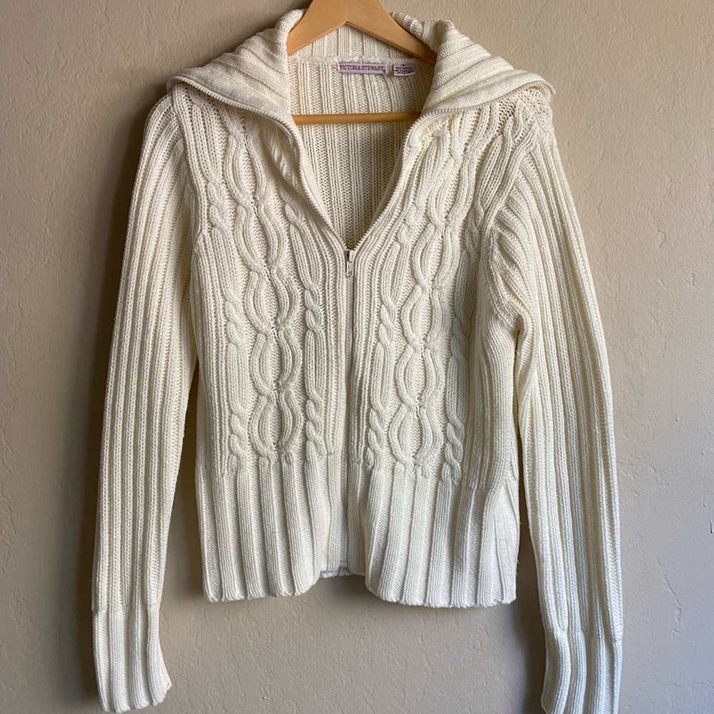 Victoria Stewart knit sweater - Size S